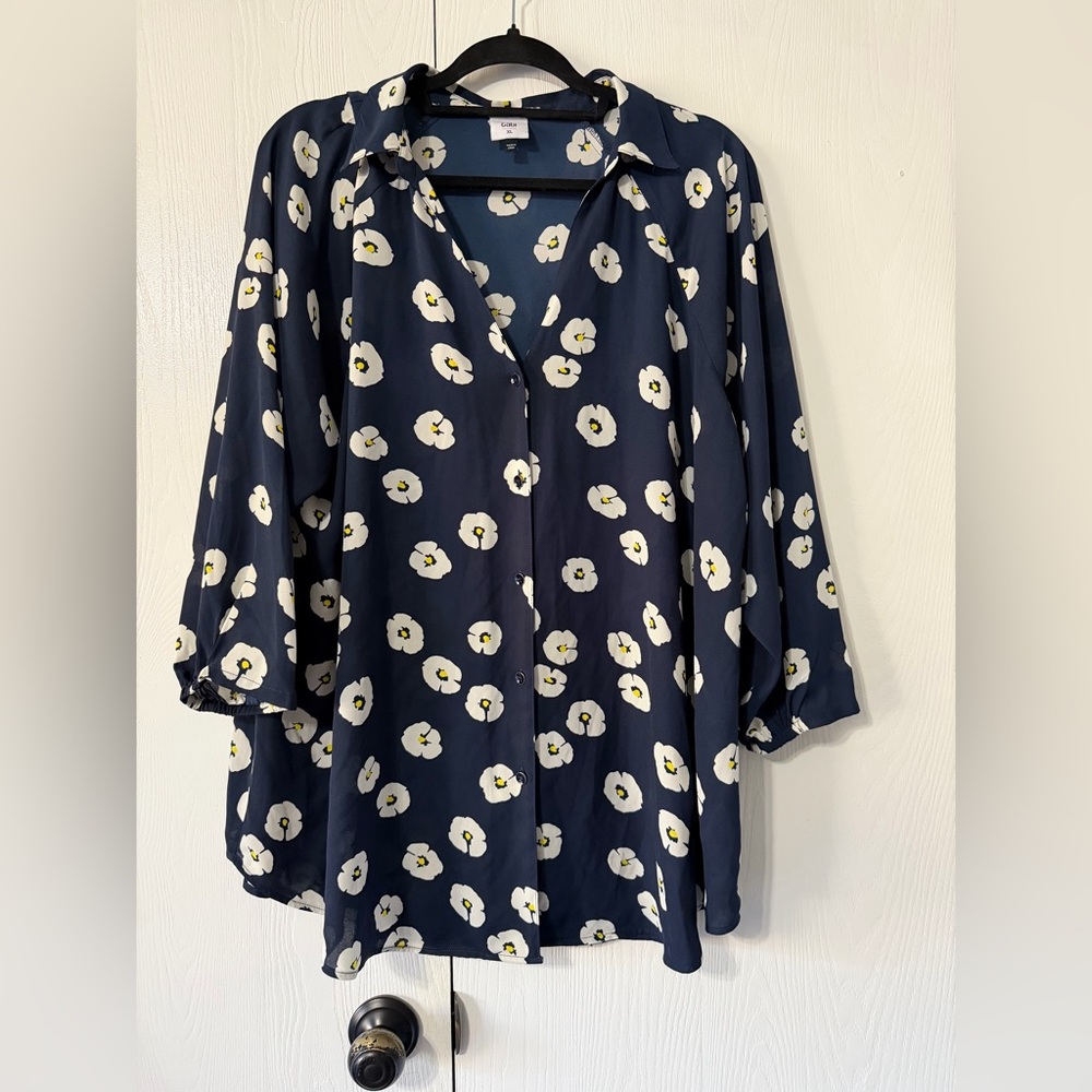 Cabi Floral Navy Women's Top